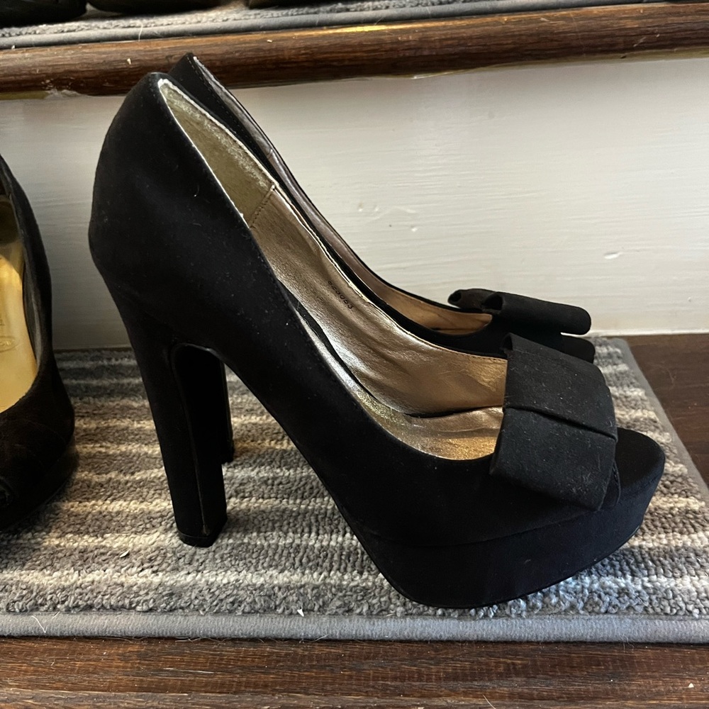 Charlotte Russe black velveteen high heels with bows